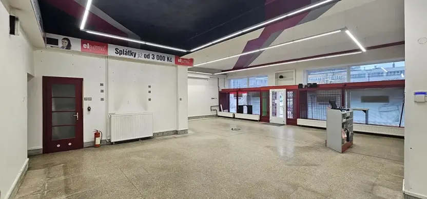 Pronájem obchodního prostoru, Letovice, Masarykovo náměstí, 100 m2