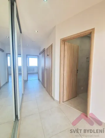Pronájem bytu 3+kk, Praha - Bohnice, Hlivická, 72 m2