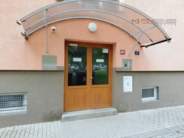 Pronájem bytu 1+1, Kladno, Kyjevská, 32 m2