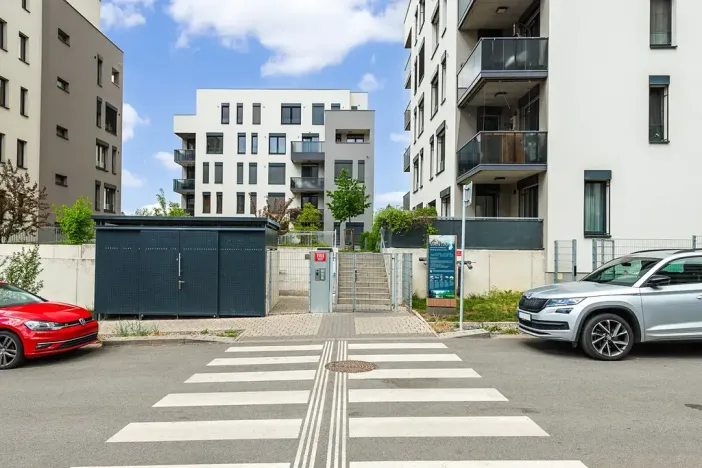 Pronájem bytu 2+kk, Praha - Hloubětín, Waltariho, 57 m2