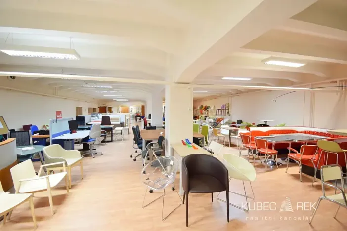 Pronájem obchodního prostoru, Tábor, Vančurova, 490 m2