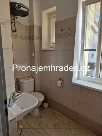 Pronájem bytu 1+kk, Hradec Králové, Pražská třída, 35 m2