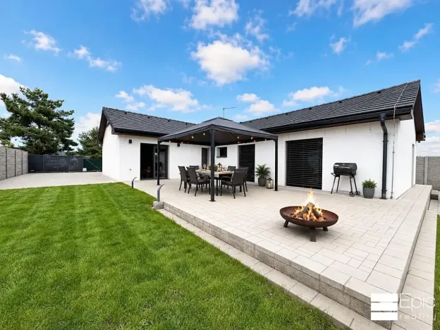 Prodej rodinného domu, Tišice, Na ladech, 135 m2