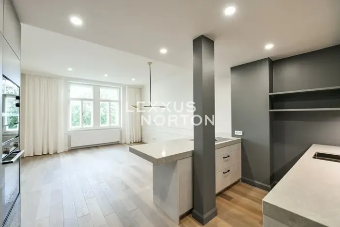 Pronájem bytu 4+kk, Praha - Vinohrady, náměstí Jiřího z Poděbrad, 107 m2