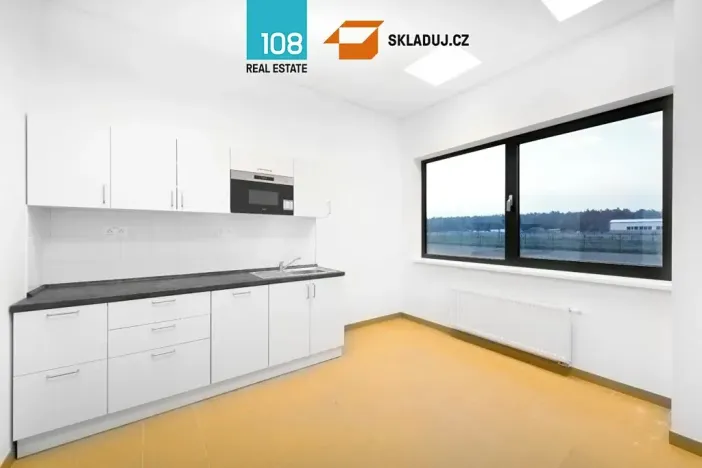 Pronájem skladu, Vejprnice, Tyršova, 16000 m2
