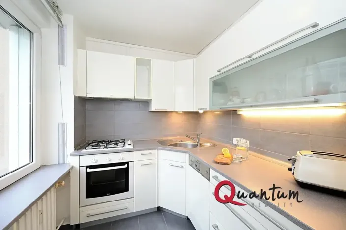 Pronájem bytu 2+1, Praha - Prosek, Jablonecká, 55 m2