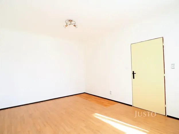Pronájem bytu 1+1, Písek, Budovatelská, 38 m2