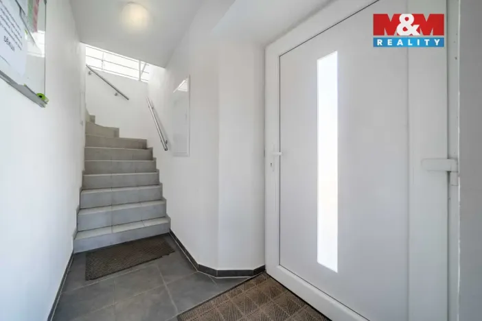 Pronájem bytu 1+kk, Kamenný Újezd - Kocanda, 35 m2
