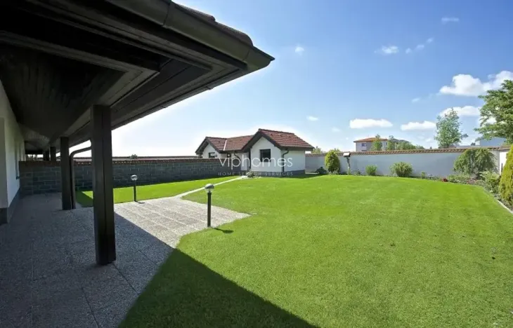 Pronájem vily, Horoměřice, 280 m2