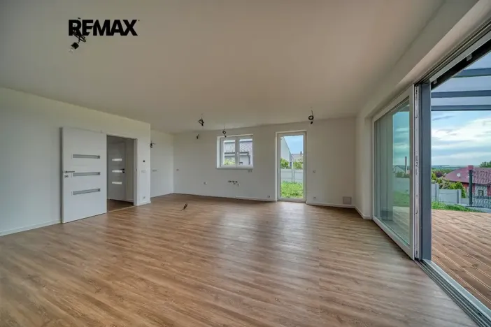 Pronájem rodinného domu, Červené Pečky, Hrabáňova, 213 m2