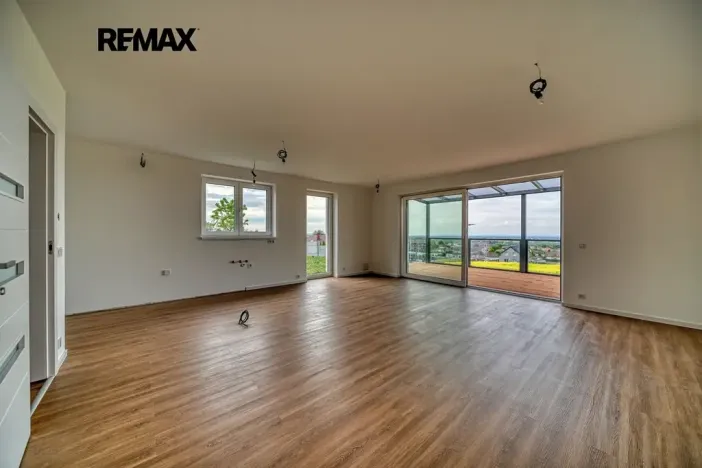 Pronájem rodinného domu, Červené Pečky, Hrabáňova, 213 m2