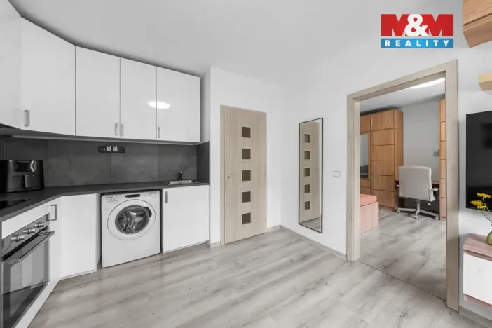 Prodej bytu 1+1, Ústí nad Labem - Severní Terasa, Maková, 33 m2