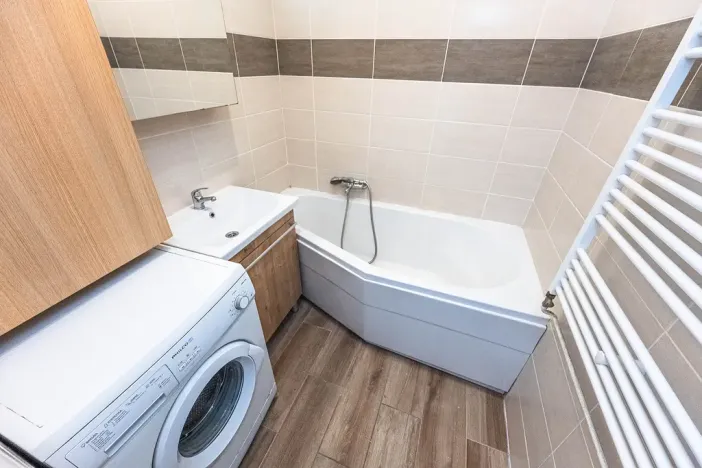 Pronájem bytu 2+1, Praha - Hloubětín, Na obrátce, 55 m2