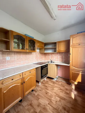 Pronájem bytu 2+1, Kadaň, Chomutovská, 56 m2