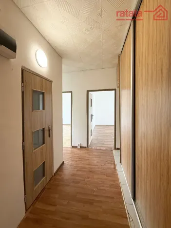 Pronájem bytu 2+1, Kadaň, Chomutovská, 56 m2