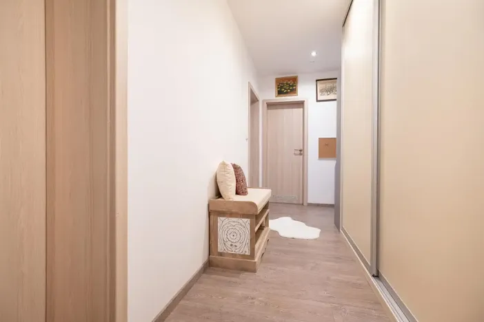 Prodej bytu 2+kk, Jesenice, Cedrová, 69 m2