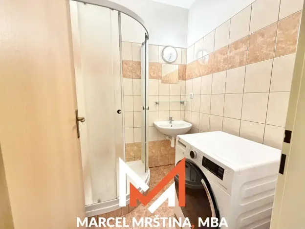 Pronájem bytu 2+kk, Náchod, Raisova, 41 m2