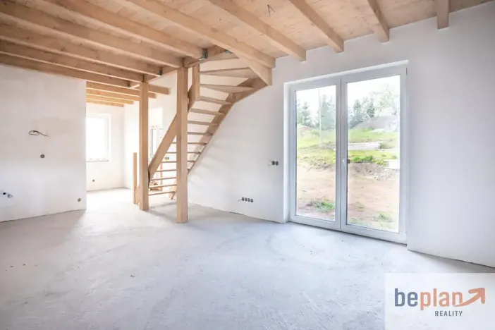 Pronájem rodinného domu, Nová Ves nad Popelkou, 95 m2