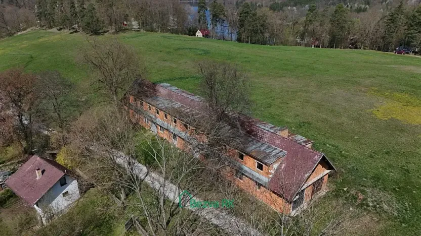 Prodej obchodního prostoru, Varvažov, 1358 m2