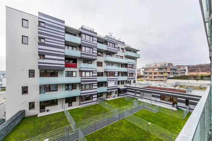 Pronájem bytu 2+kk, Praha - Jinonice, Pod stolovou horou, 58 m2