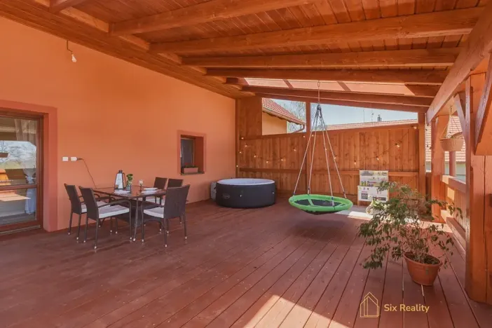 Prodej rodinného domu, Zavidov, 261 m2