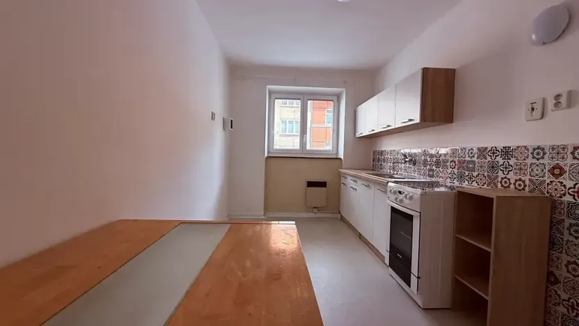 Pronájem bytu 2+1, Písek, Erbenova, 57 m2