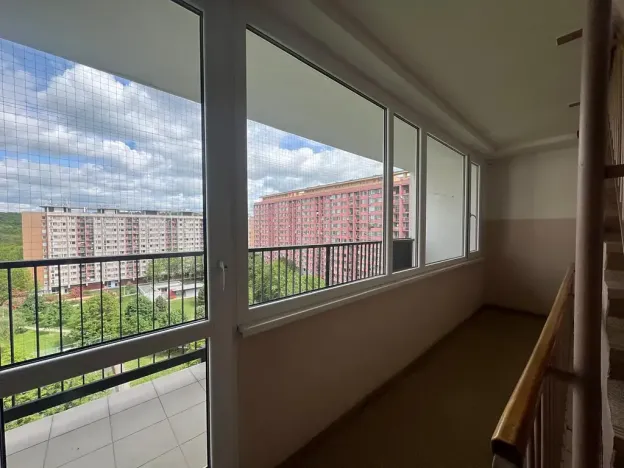 Pronájem bytu 2+kk, Praha - Kobylisy, Kyselova, 44 m2