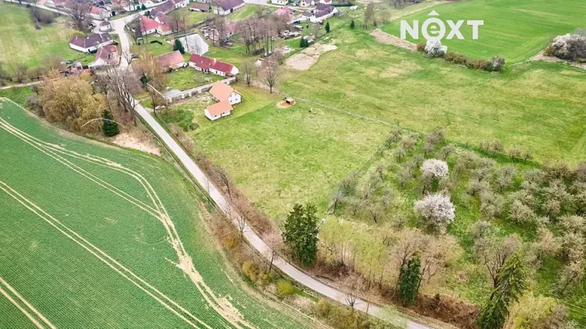 Prodej pozemku pro bydlení, Předslavice, 8407 m2