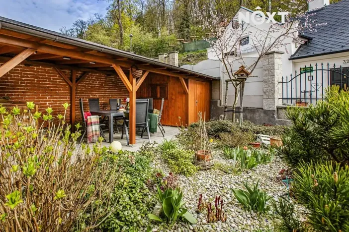 Prodej ubytování, Hluboká nad Vltavou, nám. Čsl. armády, 533 m2