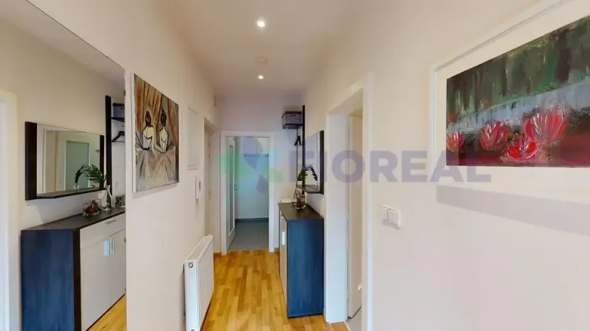 Pronájem bytu 1+kk, Praha - Vinohrady, Lublaňská, 41 m2