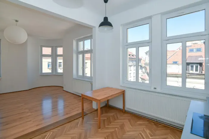Pronájem bytu 2+kk, Praha - Košíře, Brožíkova, 65 m2