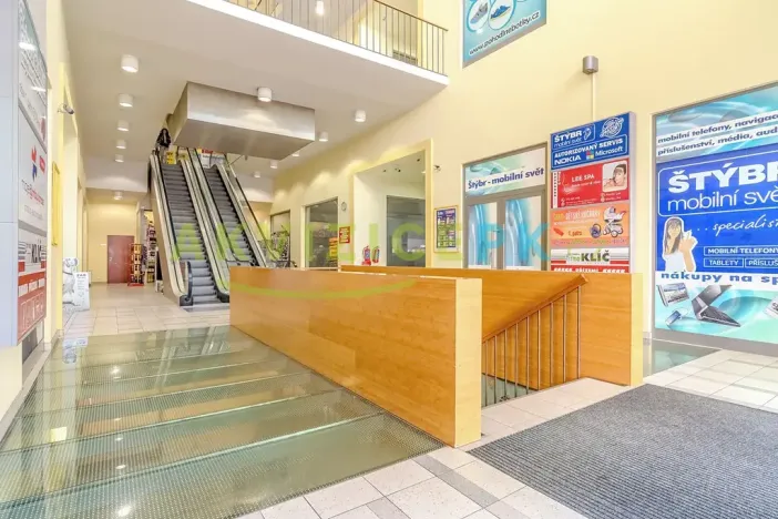 Prodej komerční nemovitosti, Ústí nad Labem, Mírové náměstí, 4220 m2