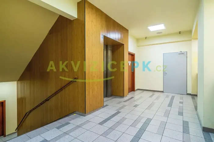 Prodej komerční nemovitosti, Ústí nad Labem, Mírové náměstí, 4220 m2