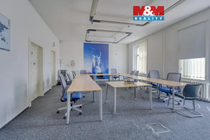 Pronájem kanceláře, Plzeň - Jižní Předměstí, Hálkova, 125 m2