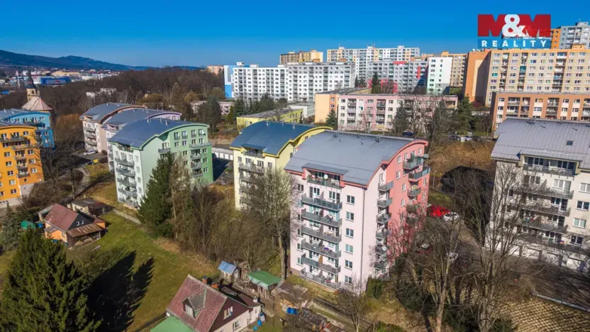 Prodej bytu 2+kk, Liberec - Liberec VI-Rochlice, Nádvorní, 48 m2