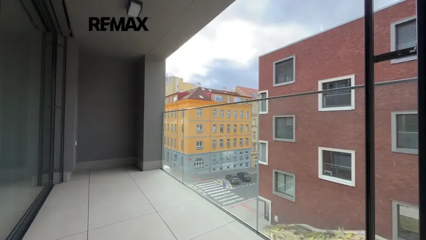 Pronájem bytu 2+kk, Praha - Libeň, Kotlaska, 59 m2