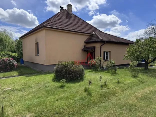 Prodej rodinného domu, Jirny, V Alejích, 158 m2