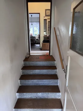 Prodej rodinného domu, Jirny, V Alejích, 158 m2