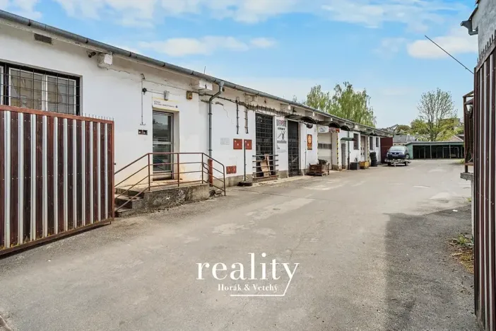 Pronájem skladu, Jihlava, Polenská, 1000 m2