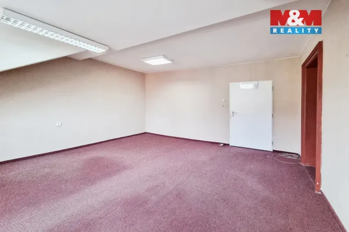 Pronájem kanceláře, Karlovy Vary - Rybáře, Sokolovská, 22 m2