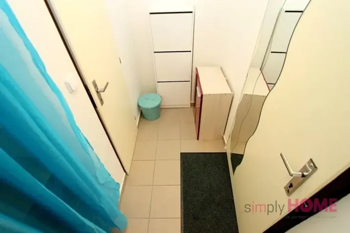 Pronájem bytu 2+kk, Praha - Karlín, Sokolovská, 40 m2