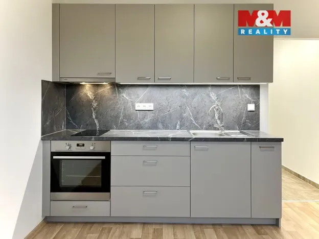 Pronájem bytu 1+1, Klášterec nad Ohří - Miřetice u Klášterce nad Ohří, Královéhradecká, 35 m2