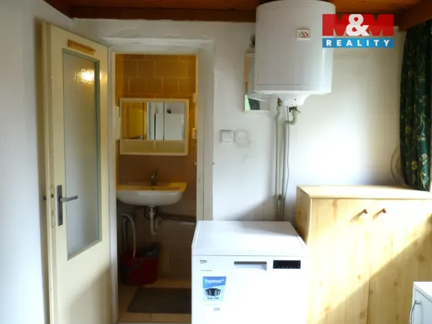 Prodej chaty, Stříbrná Skalice, 48 m2