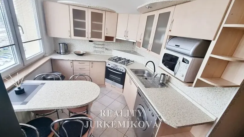 Pronájem bytu 3+1, České Budějovice, Krčínova, 78 m2