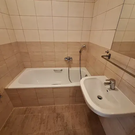 Pronájem bytu 1+1, Praha - Smíchov, Podbělohorská, 45 m2