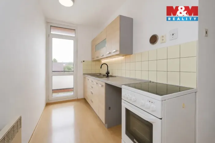 Prodej bytu 3+1, Černovice, Tyršova, 64 m2