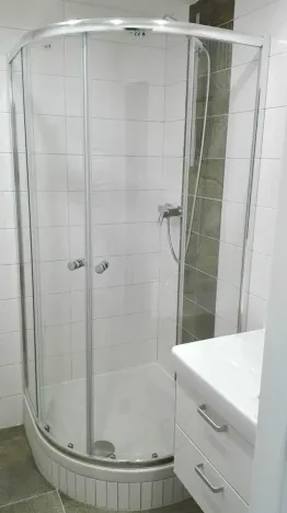 Pronájem bytu 2+kk, Králův Dvůr, Nad Stadionem, 42 m2