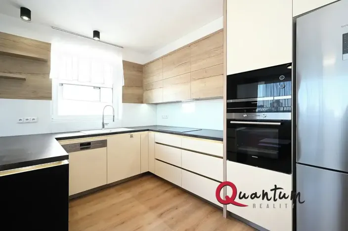 Pronájem bytu 3+kk, Praha - Černý Most, Cukrova, 83 m2