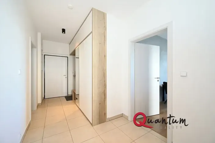 Pronájem bytu 3+kk, Praha - Černý Most, Cukrova, 83 m2