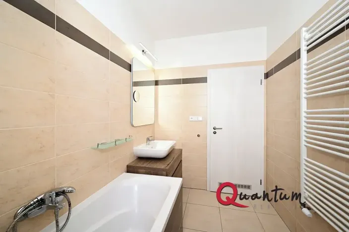 Pronájem bytu 3+kk, Praha - Černý Most, Cukrova, 83 m2